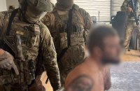 Колишні поліцейські-борці з наркозлочинністю змінили діяльність на гуртовий продаж наркотиків за кордон 