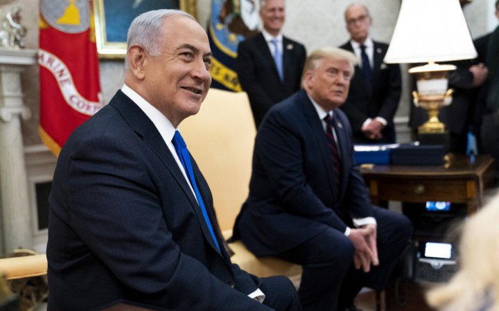 Трамп вимагає припинити суд над Нетаньягу