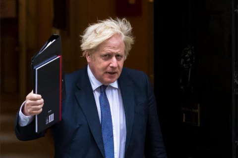 Джонсон: Британия без колебаний введет санкции в отношении Путина 