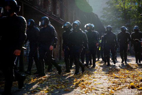 В Беларуси задержали по меньшей мере 86 протестующих, среди них - журналисты и музыканты
