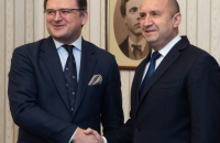 Кулеба поспілкувався з президентом Болгарії, який торік назвав Крим російським