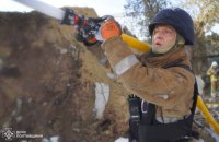 Наслідки атаки РФ ліквідовують 350 рятувальників та 100 одиниць спецтехніки