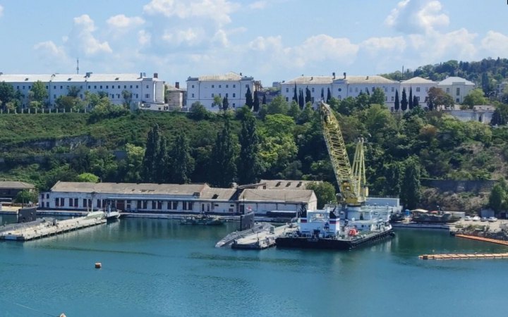Росія завантажує на свої підводні човни в окупованому Севастополі ракети "Калібр", - Крим.Реалії