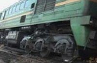 Поезд Львов – Черновцы врезался в трактор