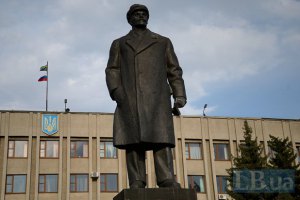 У міліції запропонували використовувати пам'ятник Леніну з Артемівська для оборони