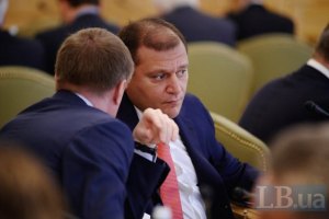 Добкин: местная власть берет деньги в долг, чтобы выплатить зарплаты