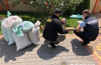 Полиция изъяла 858 кг янтаря у скупщиков в Ровенской области