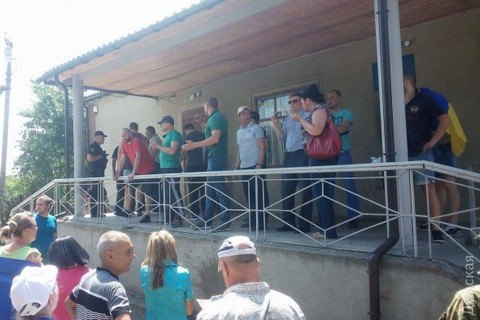 В Одесской области снова блокировали Ширяевский райсуд, задержаны 11 человек (обновлено)