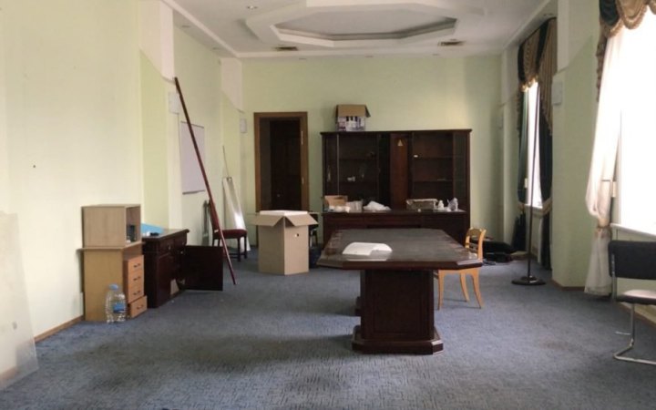 ЗМІ повідомили, що росіяни залишили будівлю Херсонської ОДА
