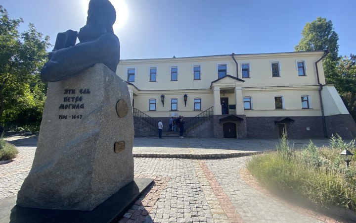 Комісія повернула у користування держави ще два корпуси Києво-Печерської лаври