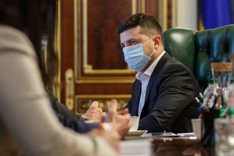 Зеленский встретился с банкирами и пообещал им сохранить независимость НБУ