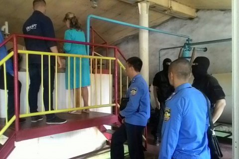 Фискальная служба изъяла почти 1 млн литров алкоголя на заводах "Укрспирта"