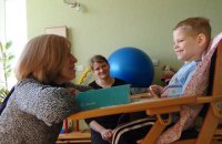 Раннє втручання: вікно можливостей для особливих дітей