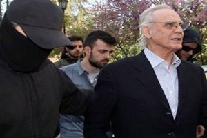 Экс-министру обороны Греции грозит от 10 до 20 лет тюрьмы