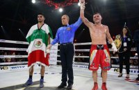 Беринчик защитил чемпионский титул, а Деревянченко проиграл бой