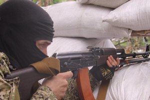 У Славянска обстреляли автобус с силовиками, один из них убит