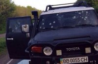 В Луганской области обстреляли два автомобиля: погибла семейная пара (добавлены фото)