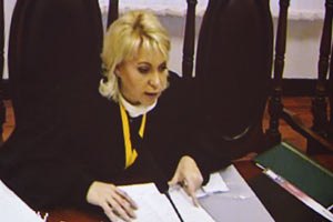 Защита Тимошенко заявляет отвод всей "подозрительной" коллегии судей