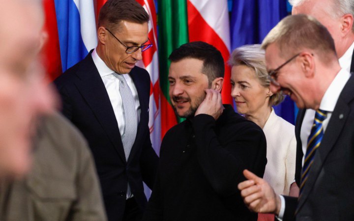 Лідери ЄС домовилися зміцнити оборону блоку, зменшити залежність і посилити безпеку інфраструктури