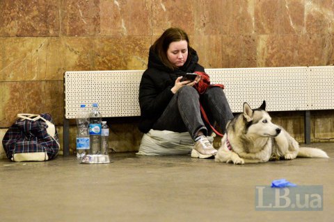 Для вынужденных переселенцев Ассоциация городов Украины собрала контакты, куда можно обратиться за помощью 