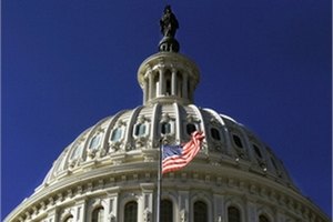 Госдолг США достиг отметки в $16 трлн