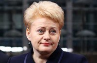Президент Литвы заявляет о давлении со стороны России