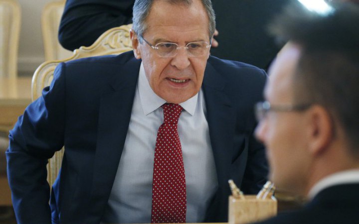 WP: Глава МЗС Угорщини роками передавав Москві конфіденційні дані з засідань ЄС