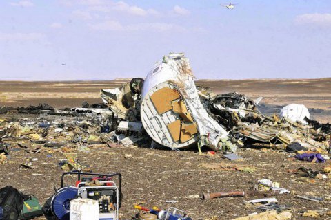 Упавший в Египте российский самолет развалился в воздухе