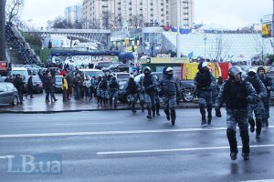 ГАИ перекрыло движение автомобилей на ул. Крещатик в связи с началом митинга