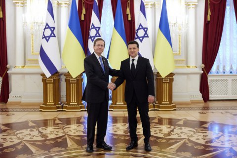В Украину с первым государственным визитом приехал новый президент Израиля