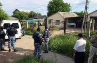 Оккупанты снова проводят обыски у крымских татар  