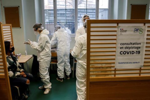 ВОЗ заявляет, что "британский" штамм коронавируса может стать основным в Европе