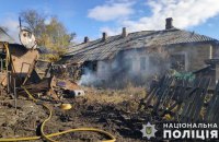 Унаслідок ворожих обстрілів Донеччини зруйновані будинки і господарські споруди, загинули люди