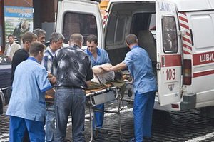 В Севастополе туристы попали под камнепад