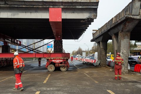 В Киеве более чем на сутки перекроют движение по проспекту Победы
