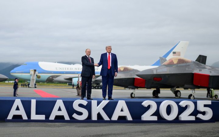 "Прагнення до миру". В штаті Аляска відбулася зустріч Трампа і Путіна (оновлено)