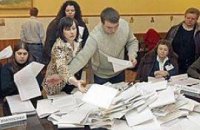 ЦИК принял 62 протокола с "мокрыми" печатями