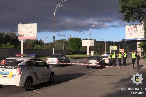 В столичном Гидропарке двое мужчин устроили драку со стрельбой