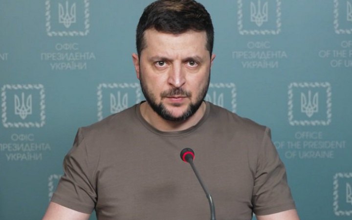 Зеленский: "Сигналы с переговоров можно назвать положительными, но они не заглушают разрывов российских снарядов"