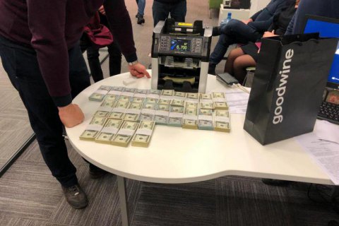 Начальник порту "Чорноморськ" "погорів" на $250 тис. хабара