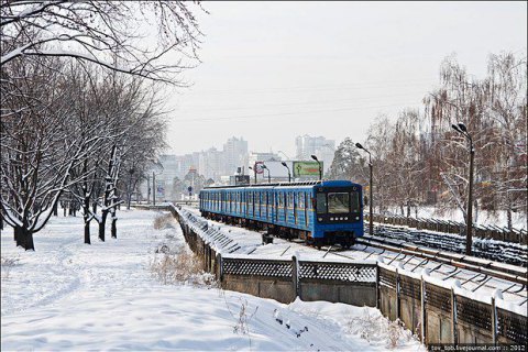 Киевский метрополитен продал два устаревших вагона за 546 тыс. гривен