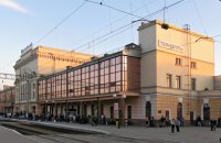 Одразу в кількох містах України людей евакуювали з вокзалів через повідомлення про мінування