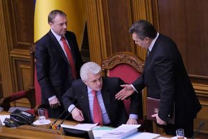 Янукович пообещал Литвину программу развития украинского языка до выборов 