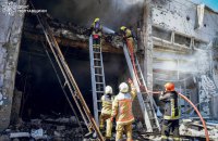 На Полтавщині росіяни вдарили по цивільній інфраструктурі та повторно атакували рятувальників