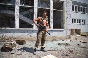 Боевики снова обстреливают Марьинку (обновлено)