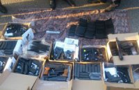 Милиция задержала 23 волонтеров и 128 бойцов за вывоз оружия из зоны АТО