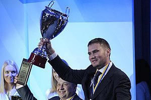 Янукович-младший просит иностранцев строить автозаводы в Украине