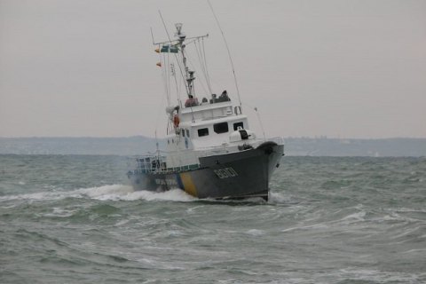 Украинский буксир "Параллель" получил пробоину в Черном море