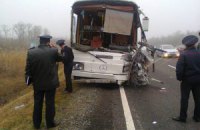 Три украинца погибли в ДТП с участием микроавтобуса и автобуса в России