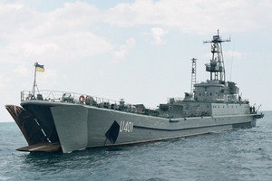 На "Константине Ольшанском", заблокированном в Донузлаве, остались 20 моряков